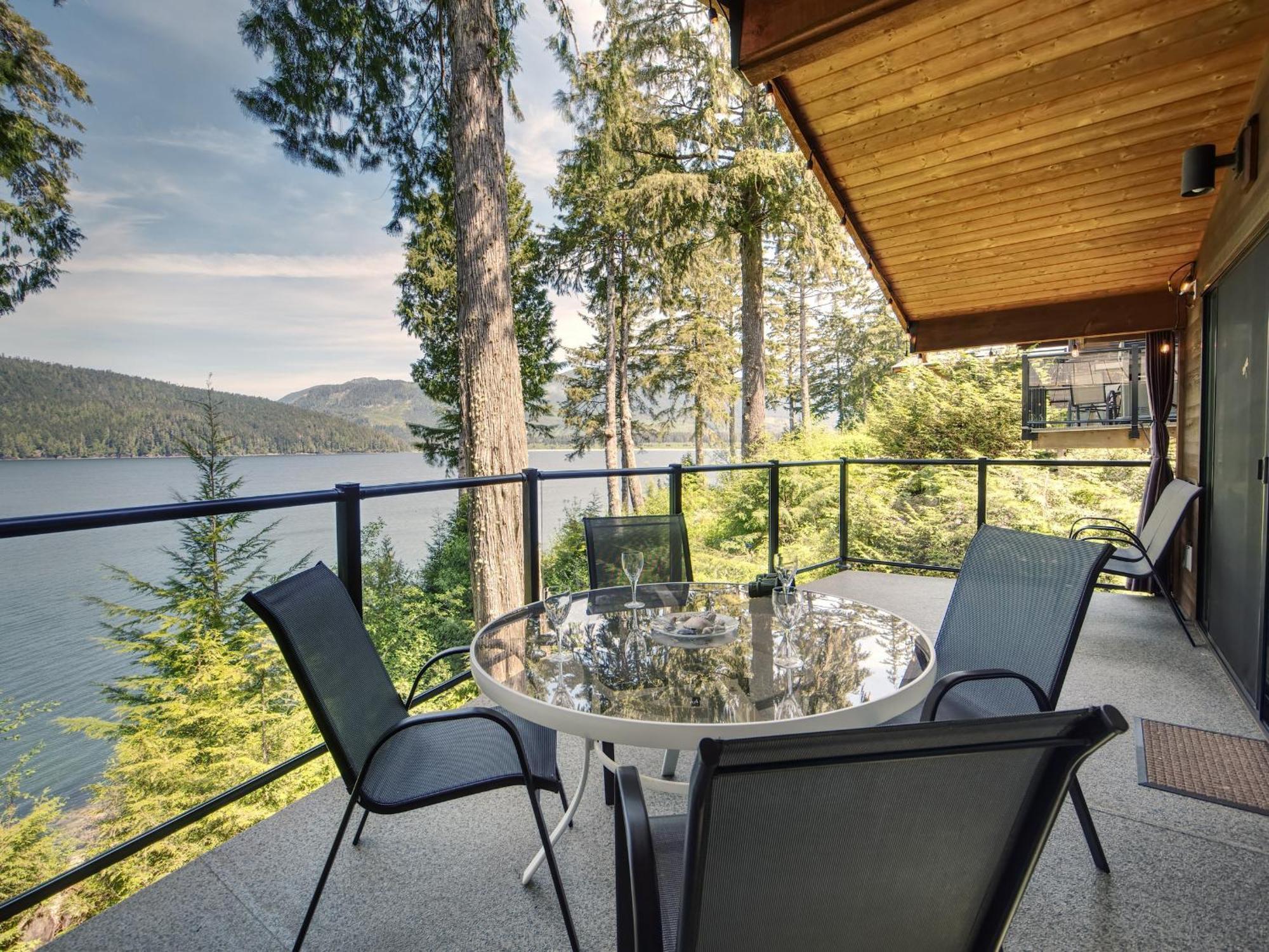 Handsome Dan'S Vacation Cottage Rentals Port Renfrew Dış mekan fotoğraf