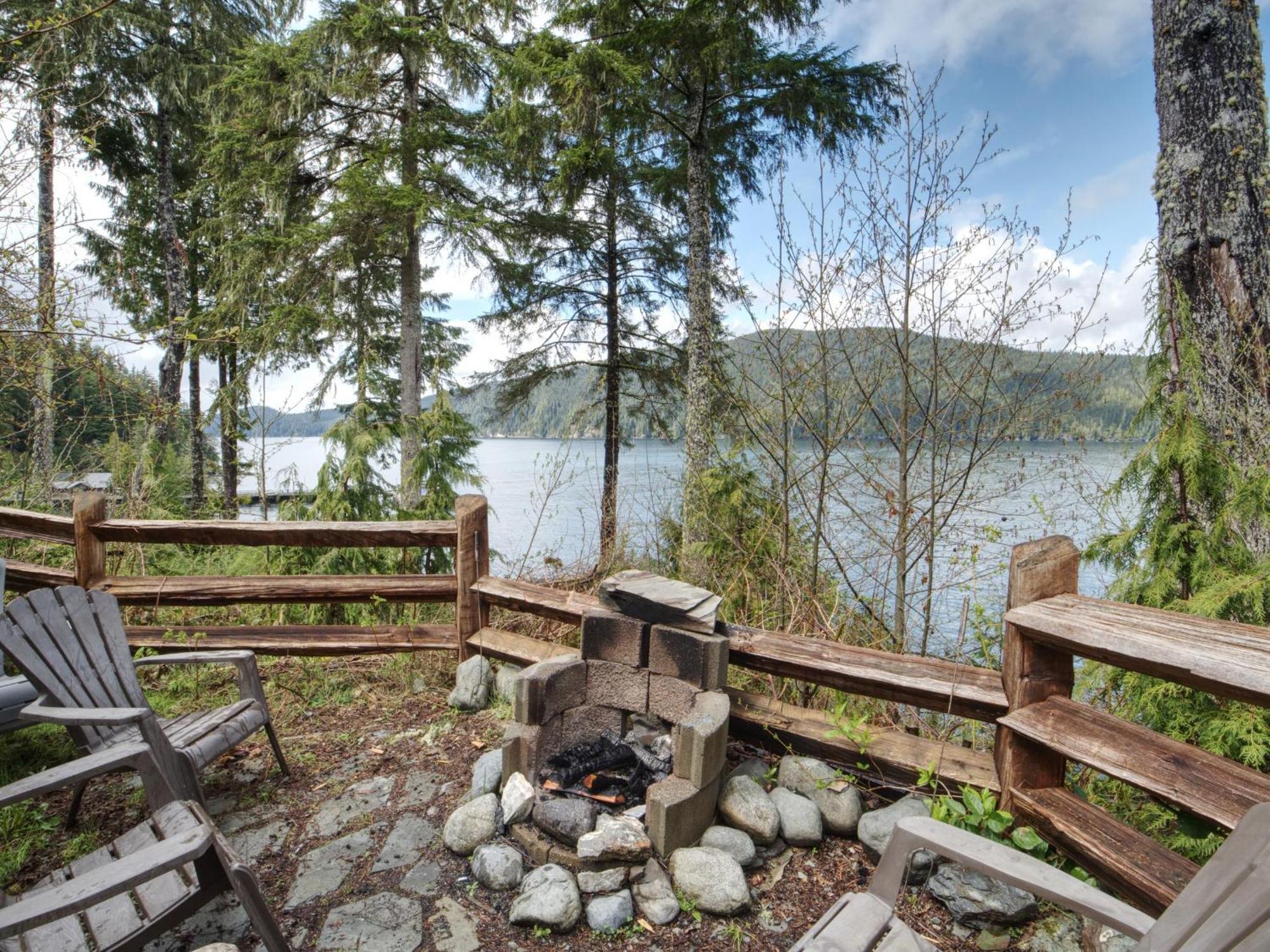 Handsome Dan'S Vacation Cottage Rentals Port Renfrew Dış mekan fotoğraf
