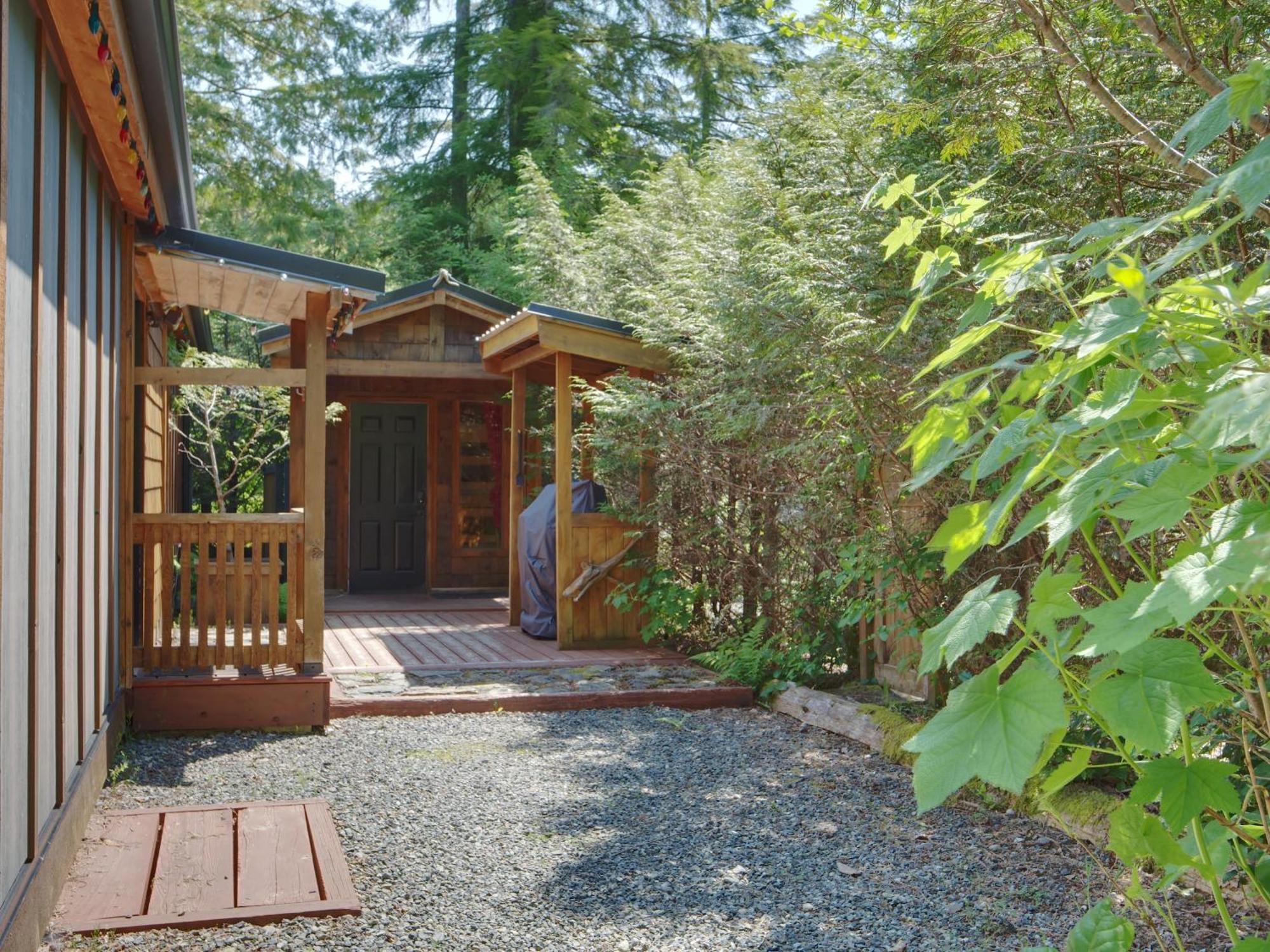 Handsome Dan'S Vacation Cottage Rentals Port Renfrew Dış mekan fotoğraf