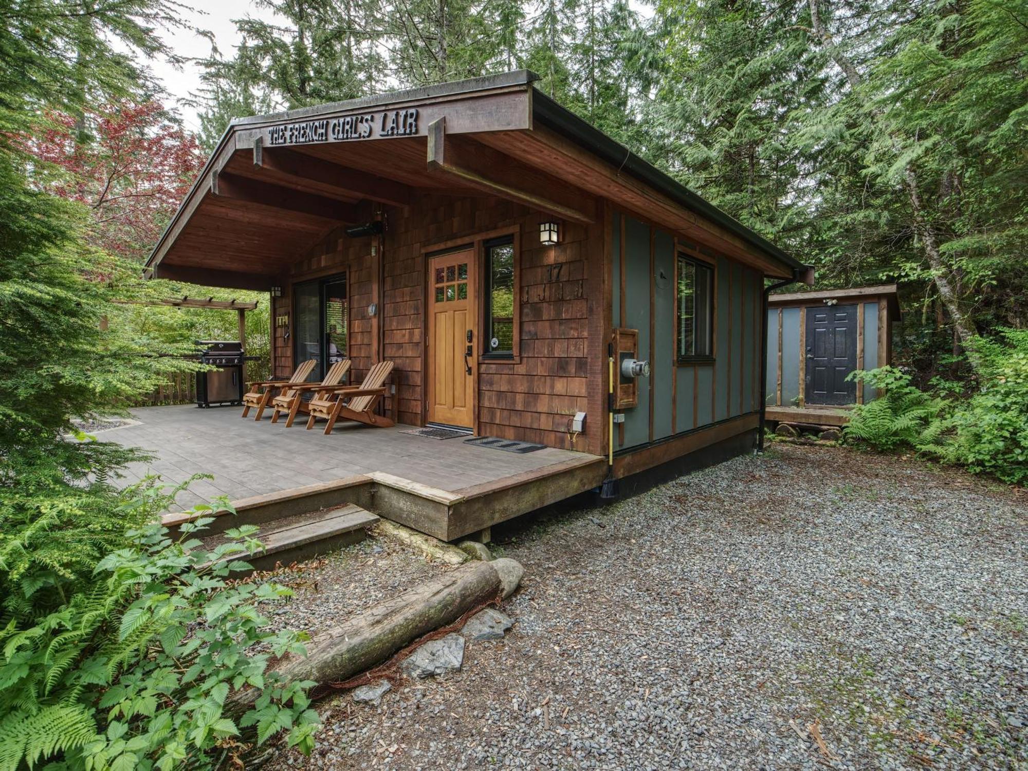 Handsome Dan'S Vacation Cottage Rentals Port Renfrew Dış mekan fotoğraf