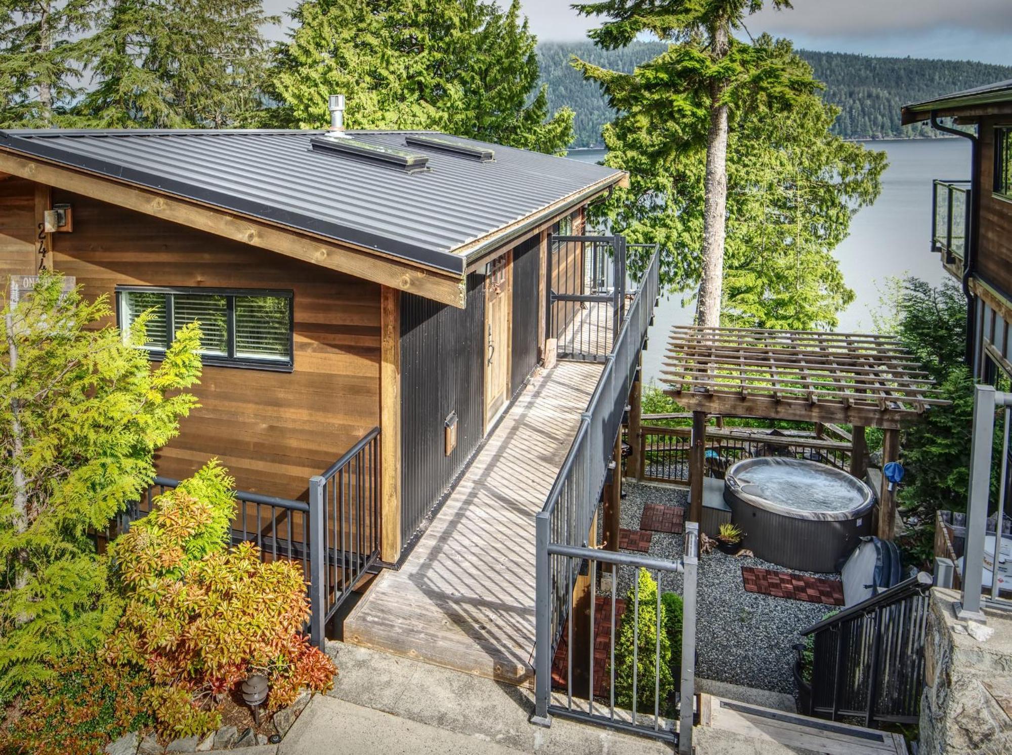 Handsome Dan'S Vacation Cottage Rentals Port Renfrew Dış mekan fotoğraf