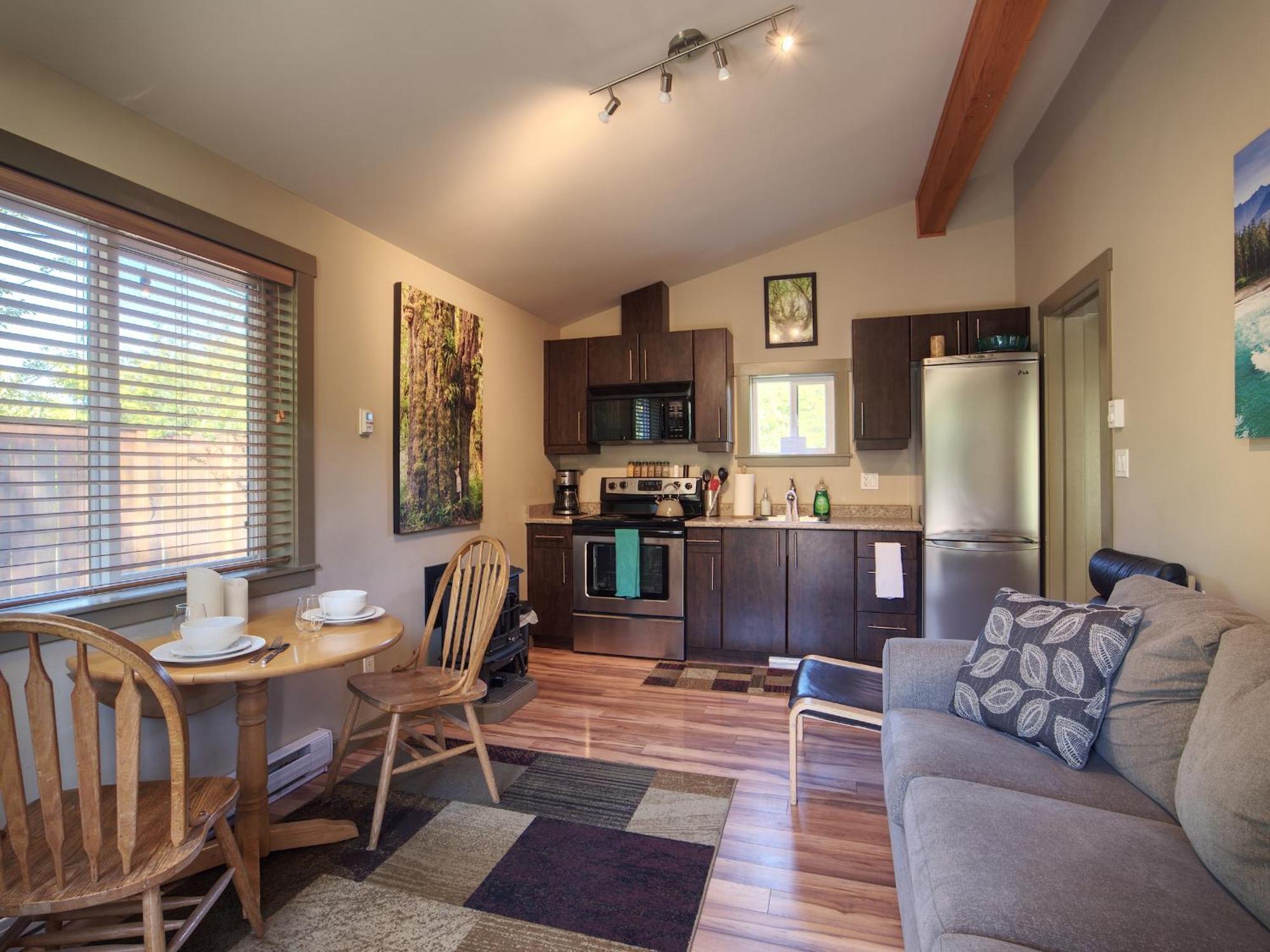 Handsome Dan'S Vacation Cottage Rentals Port Renfrew Oda fotoğraf